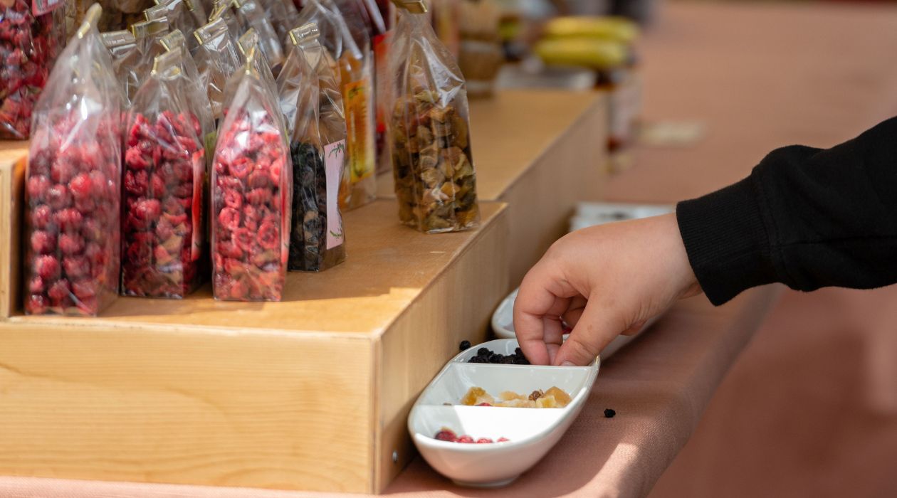 How to offer sampling in store 